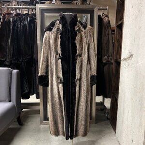 RACOON (NATURAL) W/sheared beaver TUXEDO & Cuff -was 6990 NOW ONLY 1295 - size M